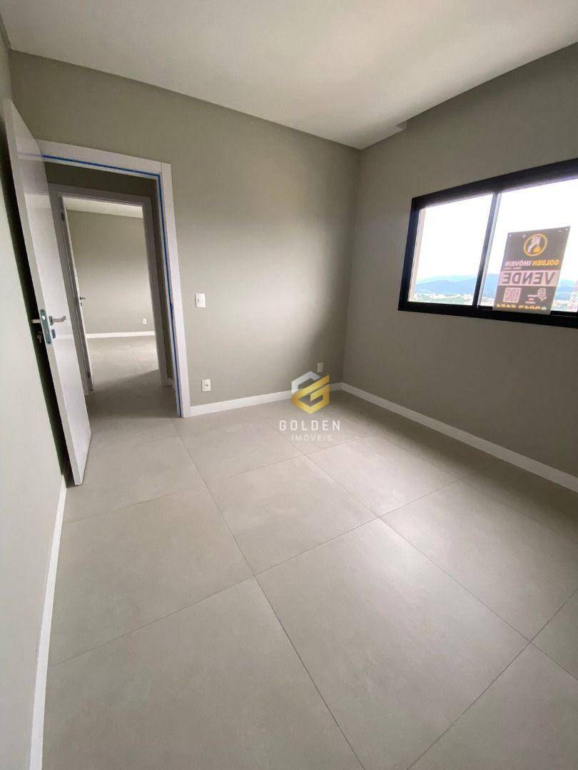 Apartamento à venda com 3 quartos, 103m² - Foto 12