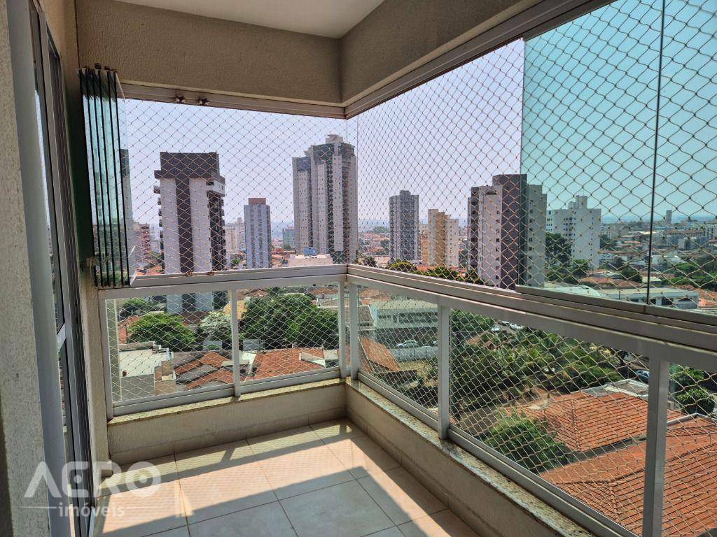 Apartamento à venda com 2 quartos, 65m² - Foto 1