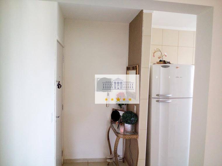 Apartamento à venda com 2 quartos, 55m² - Foto 13