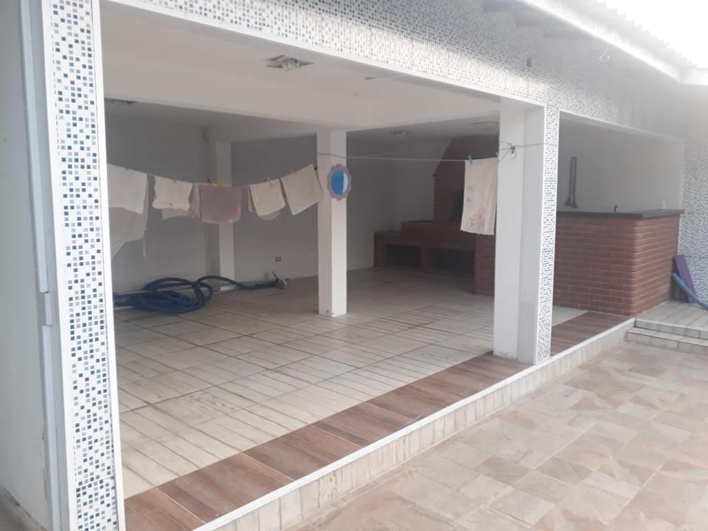 Casa à venda com 4 quartos, 400m² - Foto 3