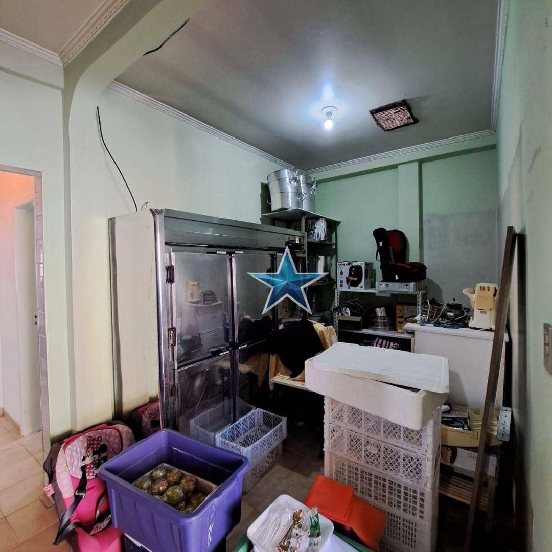 Sobrado à venda com 4 quartos, 200m² - Foto 31