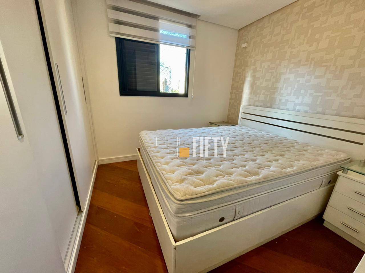 Apartamento à venda com 2 quartos, 77m² - Foto 4