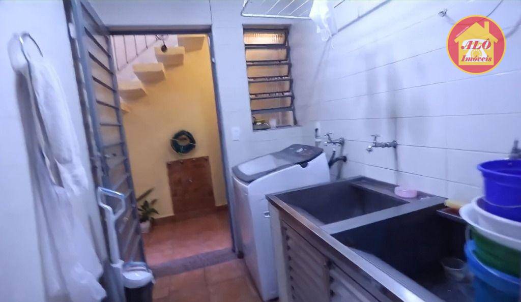 Sobrado à venda com 3 quartos, 256m² - Foto 11