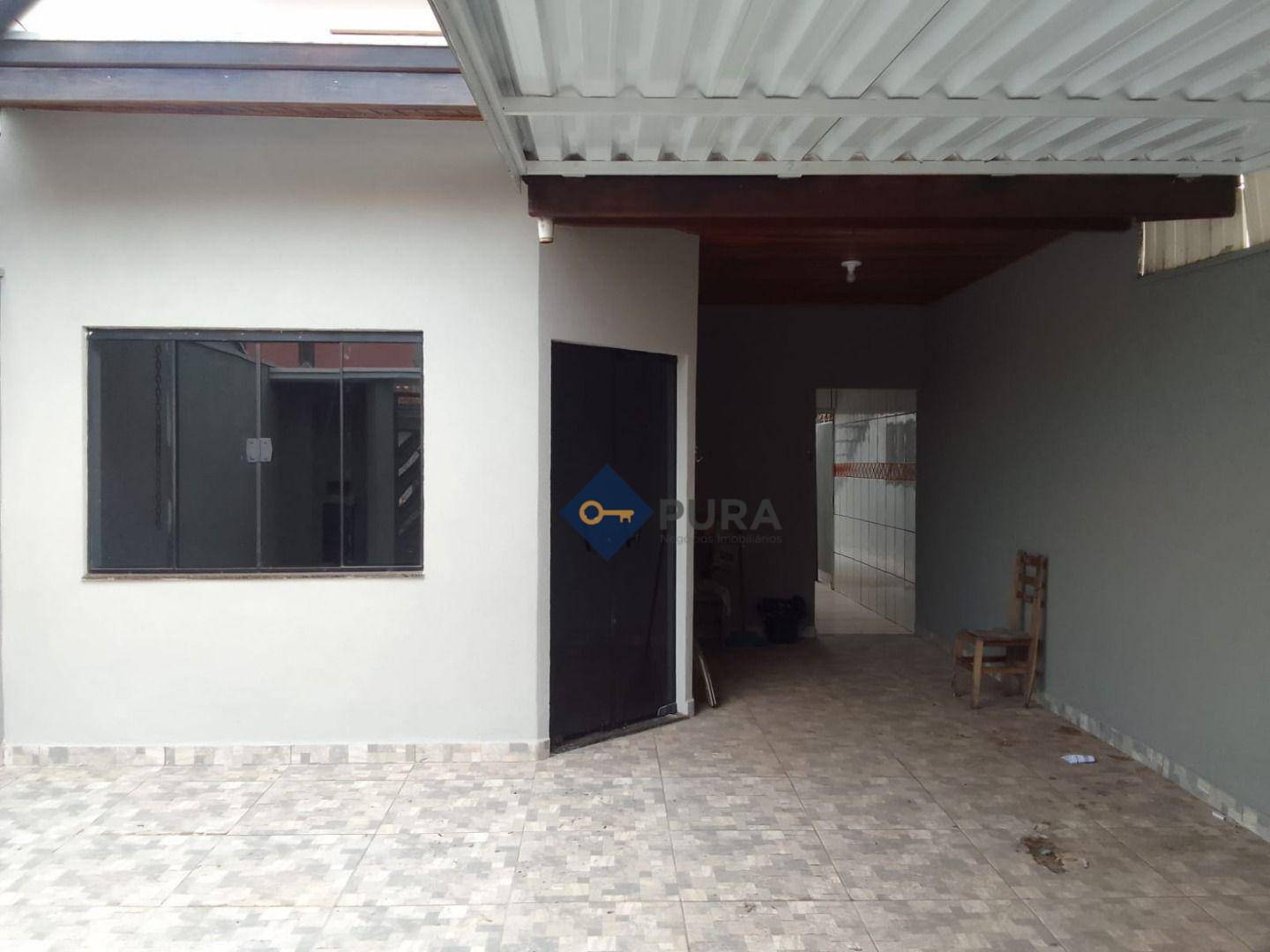 Casa à venda com 3 quartos, 125m² - Foto 1