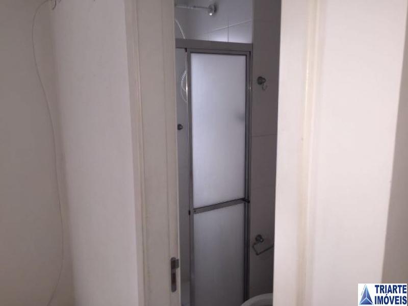 Apartamento à venda com 2 quartos, 68m² - Foto 8