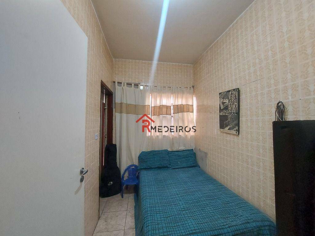 Casa à venda com 2 quartos, 60m² - Foto 8