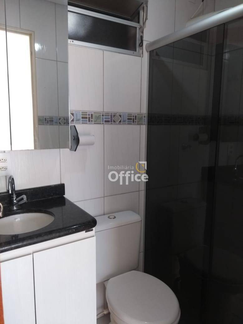 Apartamento para alugar com 2 quartos, 80m² - Foto 4