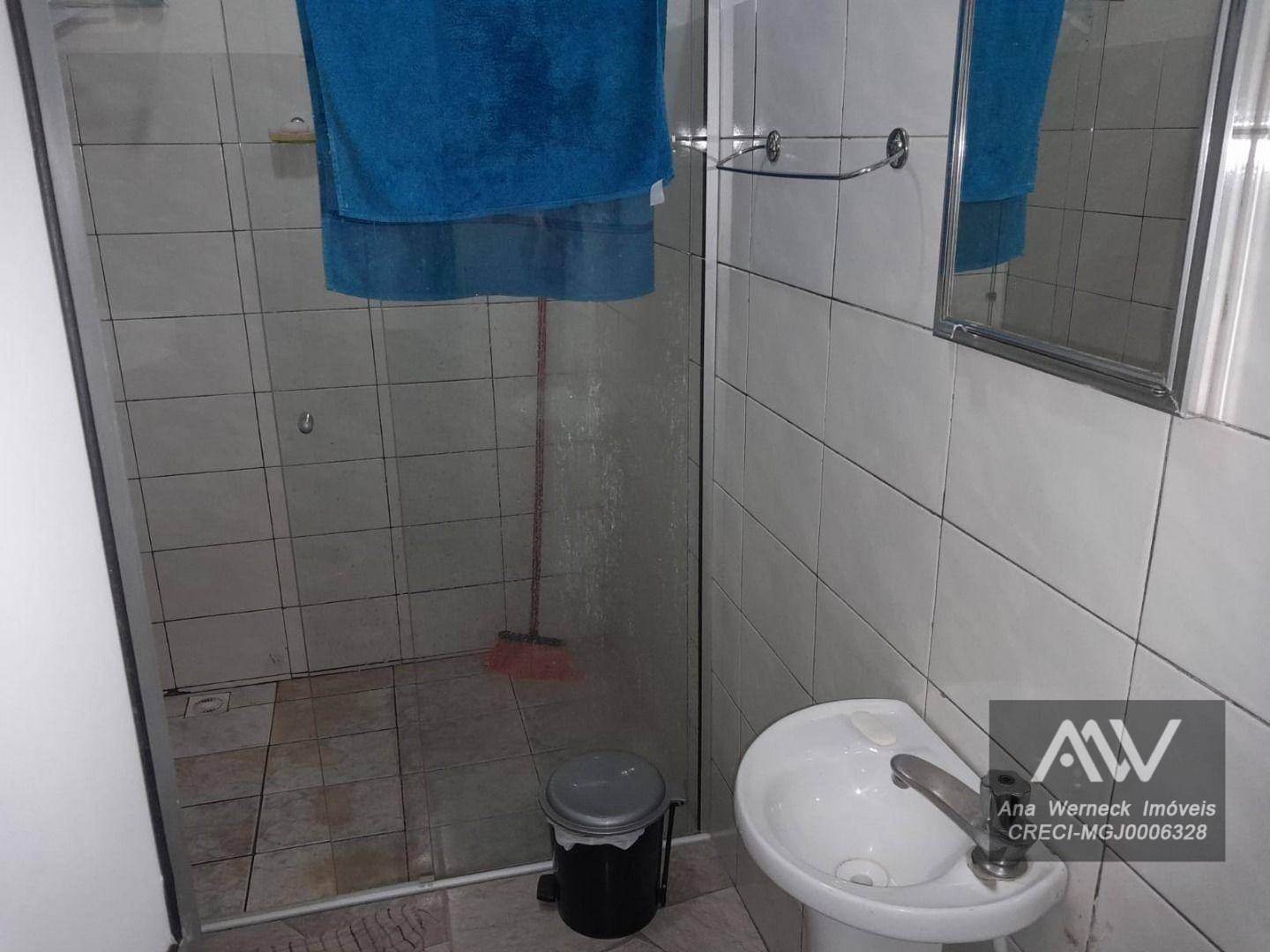 Casa à venda com 2 quartos, 180m² - Foto 8