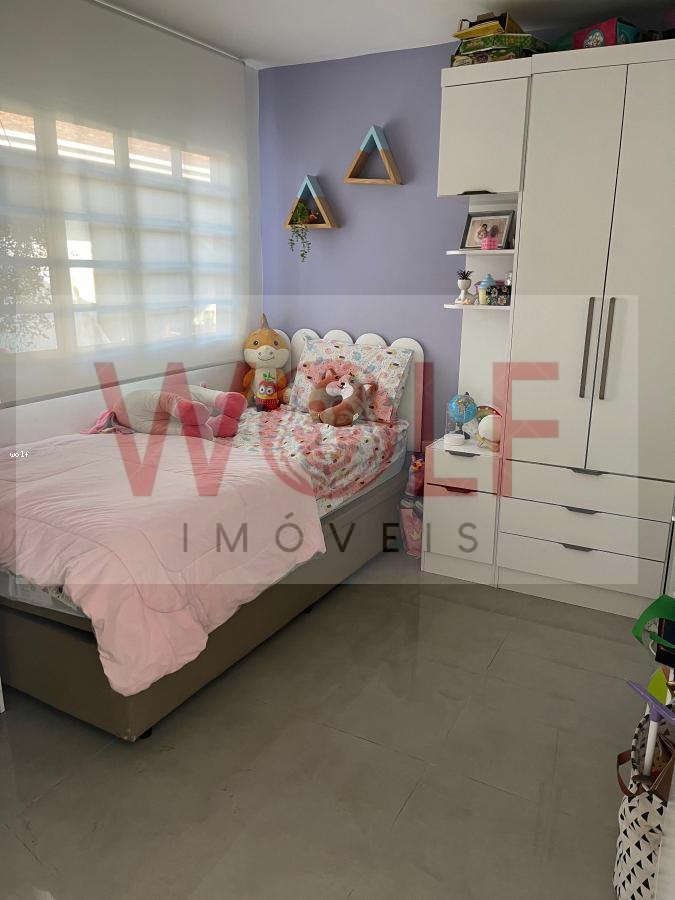 Casa à venda com 3 quartos, 340m² - Foto 32