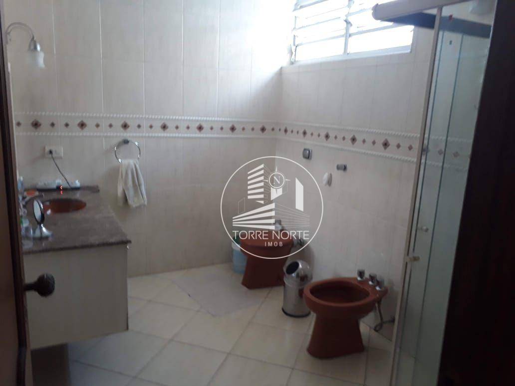 Sobrado à venda com 5 quartos, 480m² - Foto 44