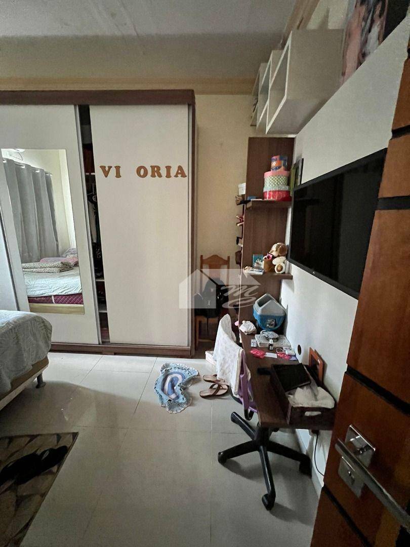 Casa à venda com 4 quartos, 167m² - Foto 16