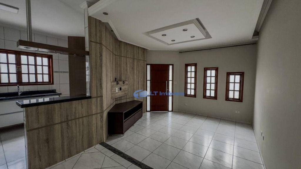 Casa para alugar com 3 quartos, 121m² - Foto 9