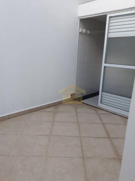 Casa à venda com 1 quarto, 32m² - Foto 6