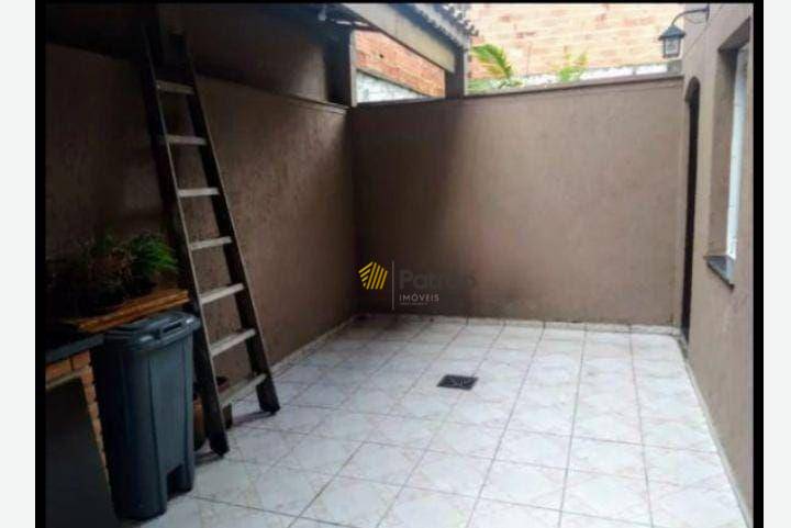 Sobrado à venda com 3 quartos, 200m² - Foto 3