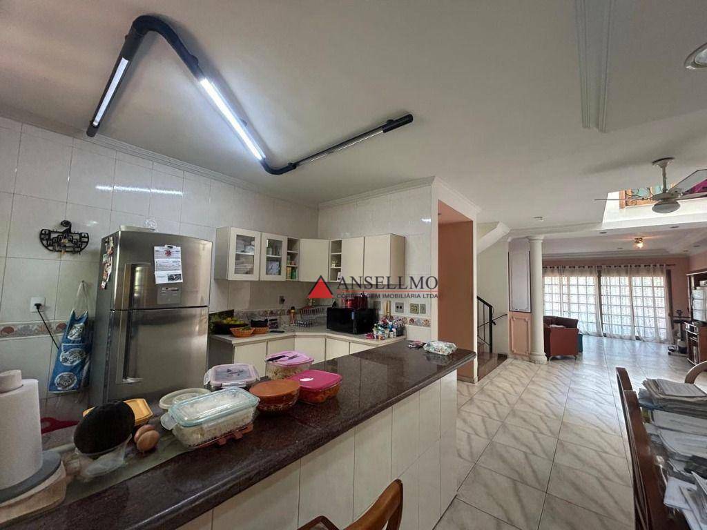 Sobrado à venda e aluguel com 4 quartos, 280m² - Foto 6