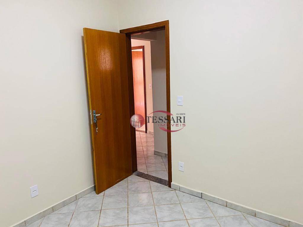 Casa à venda com 3 quartos, 110m² - Foto 11