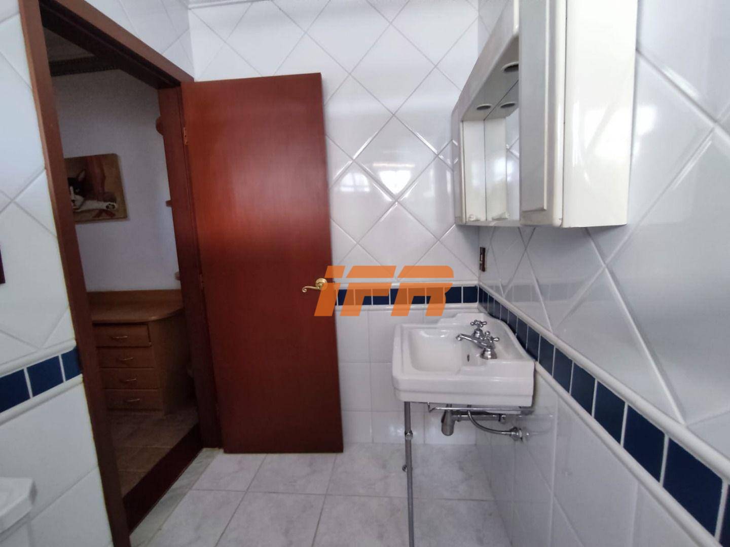 Sobrado à venda com 4 quartos, 300m² - Foto 33