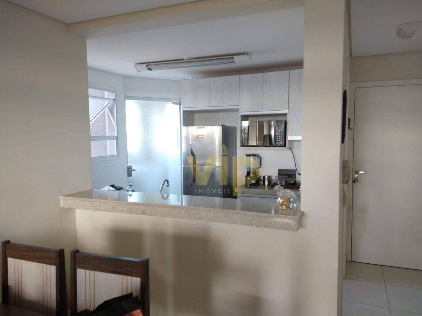 Apartamento à venda com 2 quartos, 75m² - Foto 11