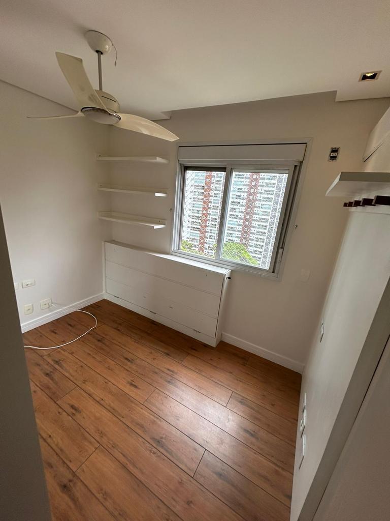 Apartamento à venda com 4 quartos, 198m² - Foto 20