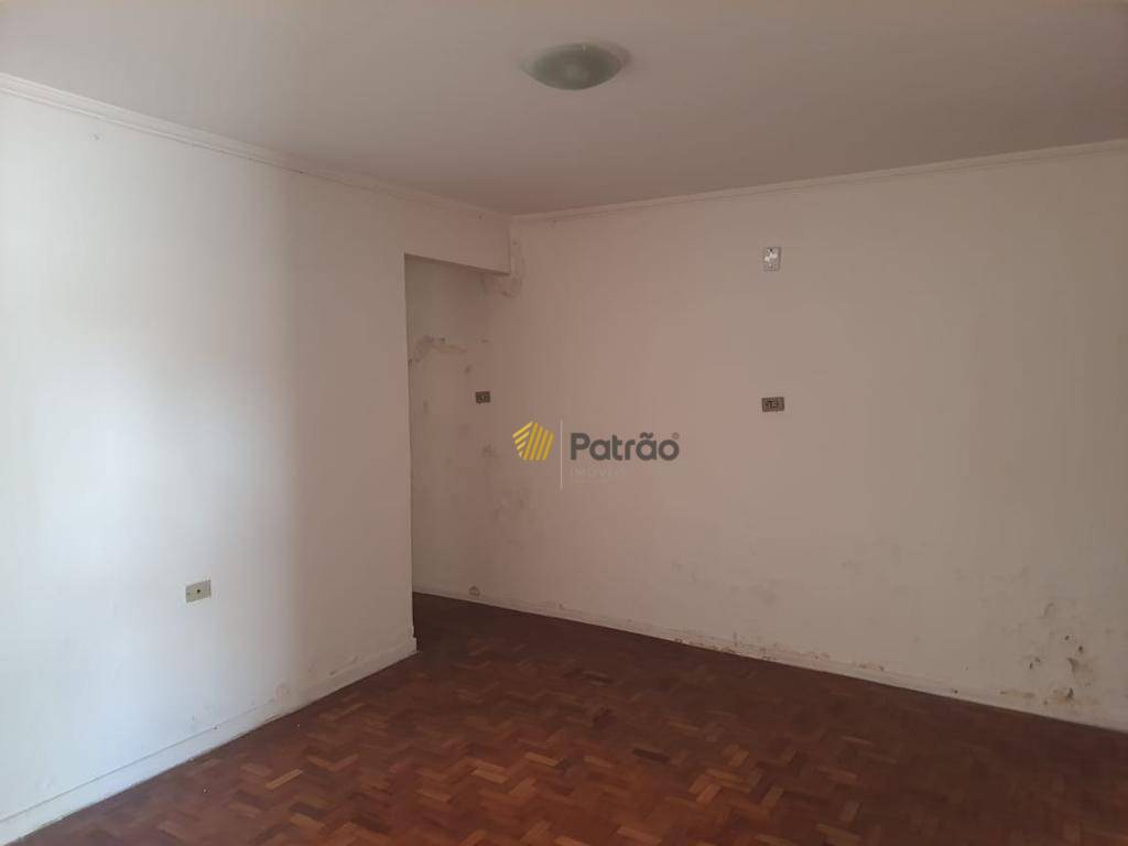 Casa à venda com 2 quartos, 225m² - Foto 9