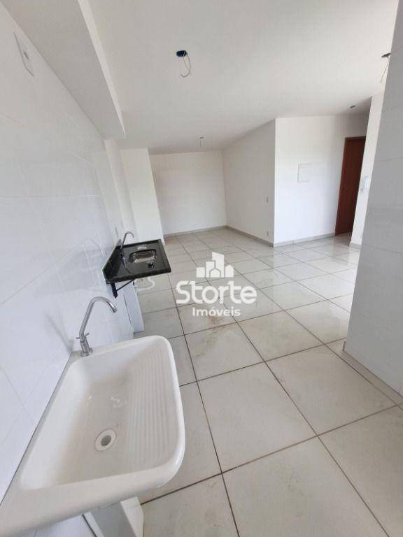 Apartamento para alugar com 2 quartos, 56m² - Foto 5