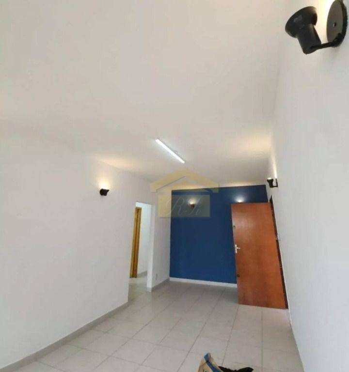 Casa à venda e aluguel com 3 quartos, 120m² - Foto 4