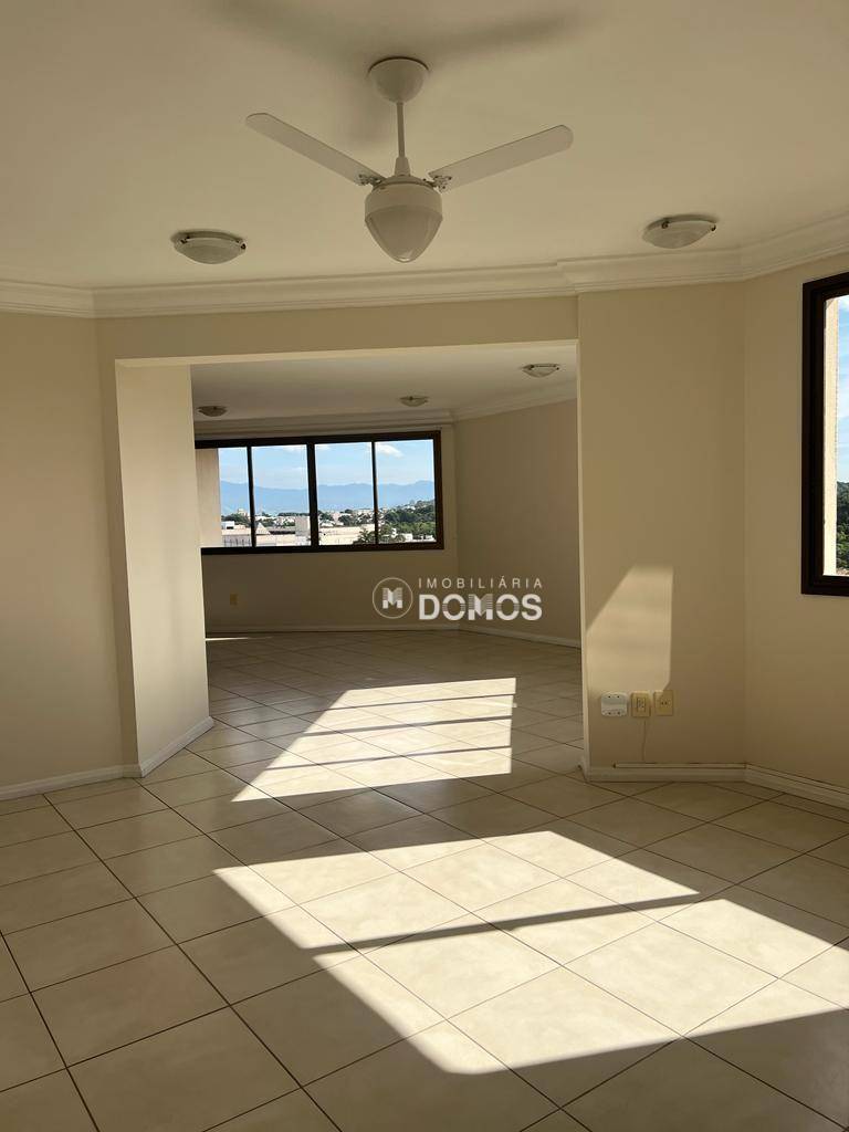 Apartamento para alugar com 4 quartos, 315m² - Foto 24