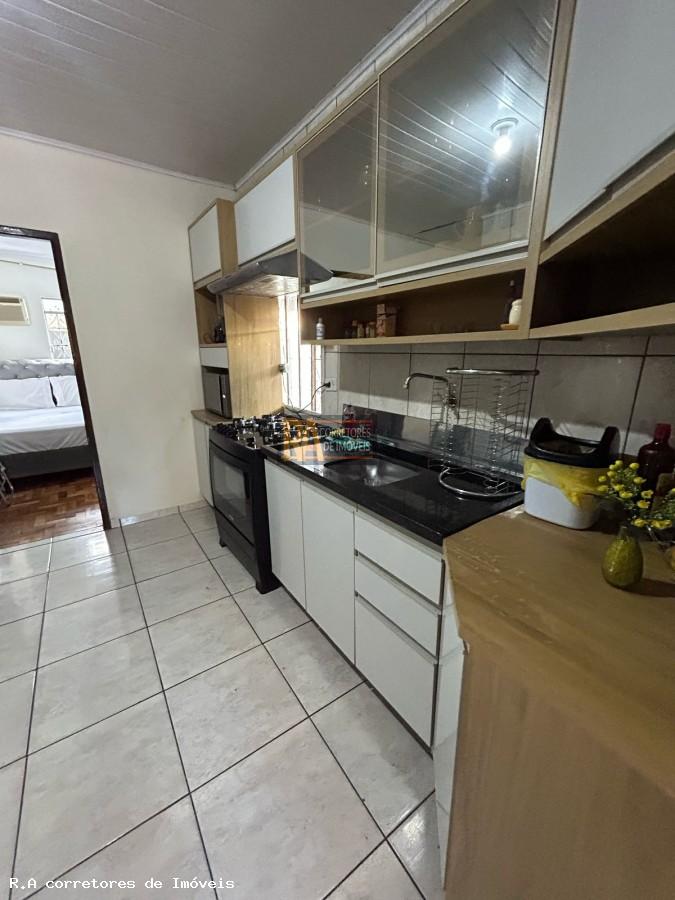 Casa à venda com 3 quartos, 300m² - Foto 14