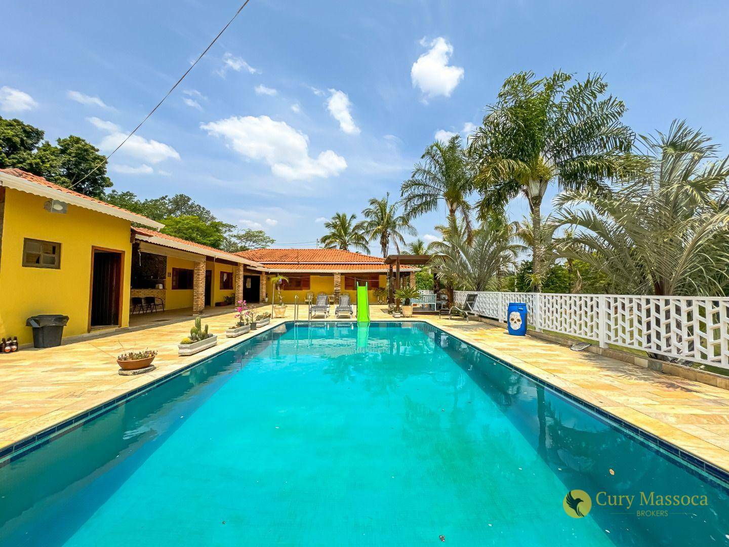 Casa de Condomínio à venda com 4 quartos, 680m² - Foto 1