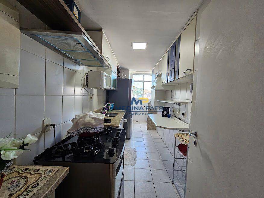 Apartamento à venda com 2 quartos, 75m² - Foto 7