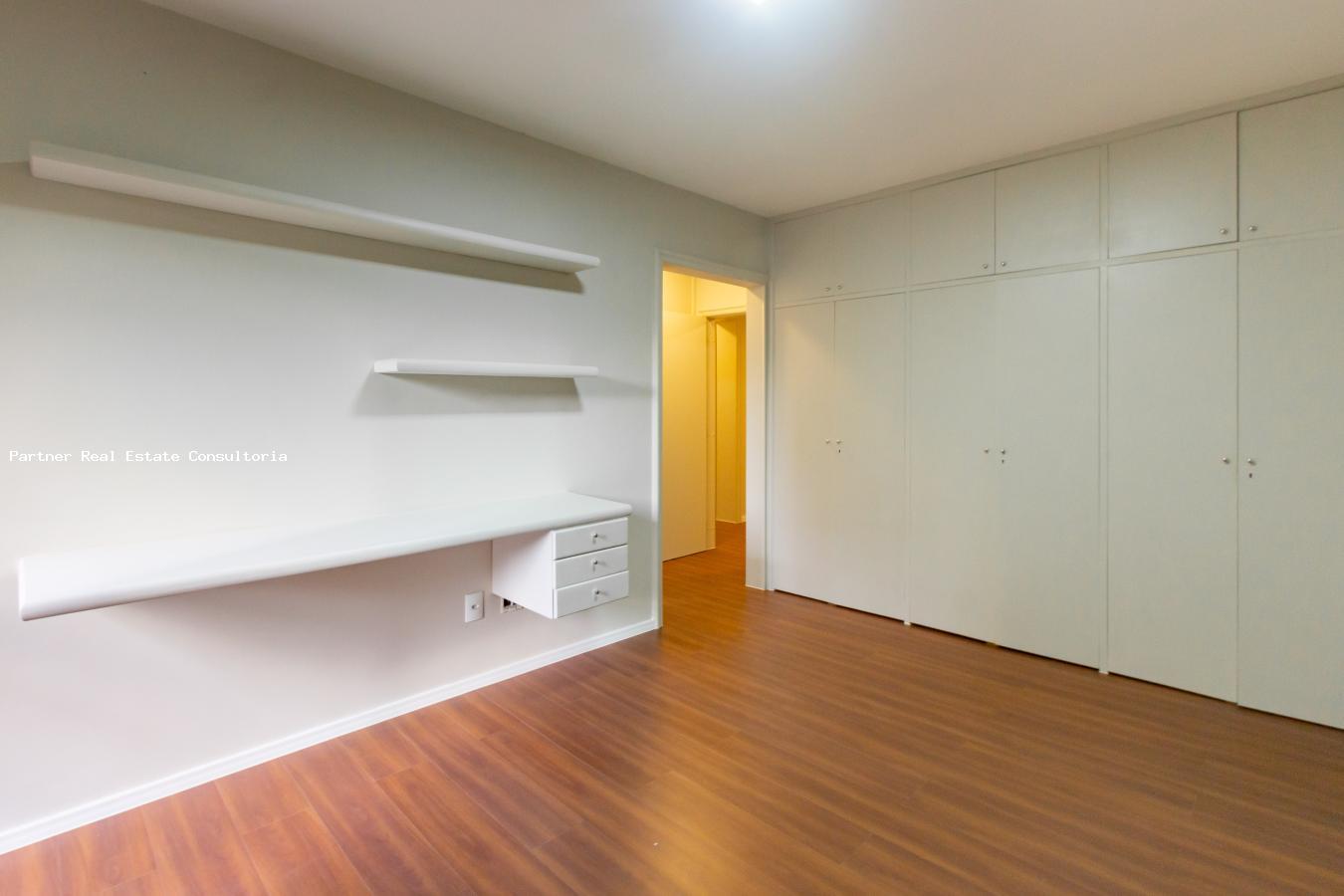 Apartamento para alugar com 3 quartos, 438m² - Foto 13