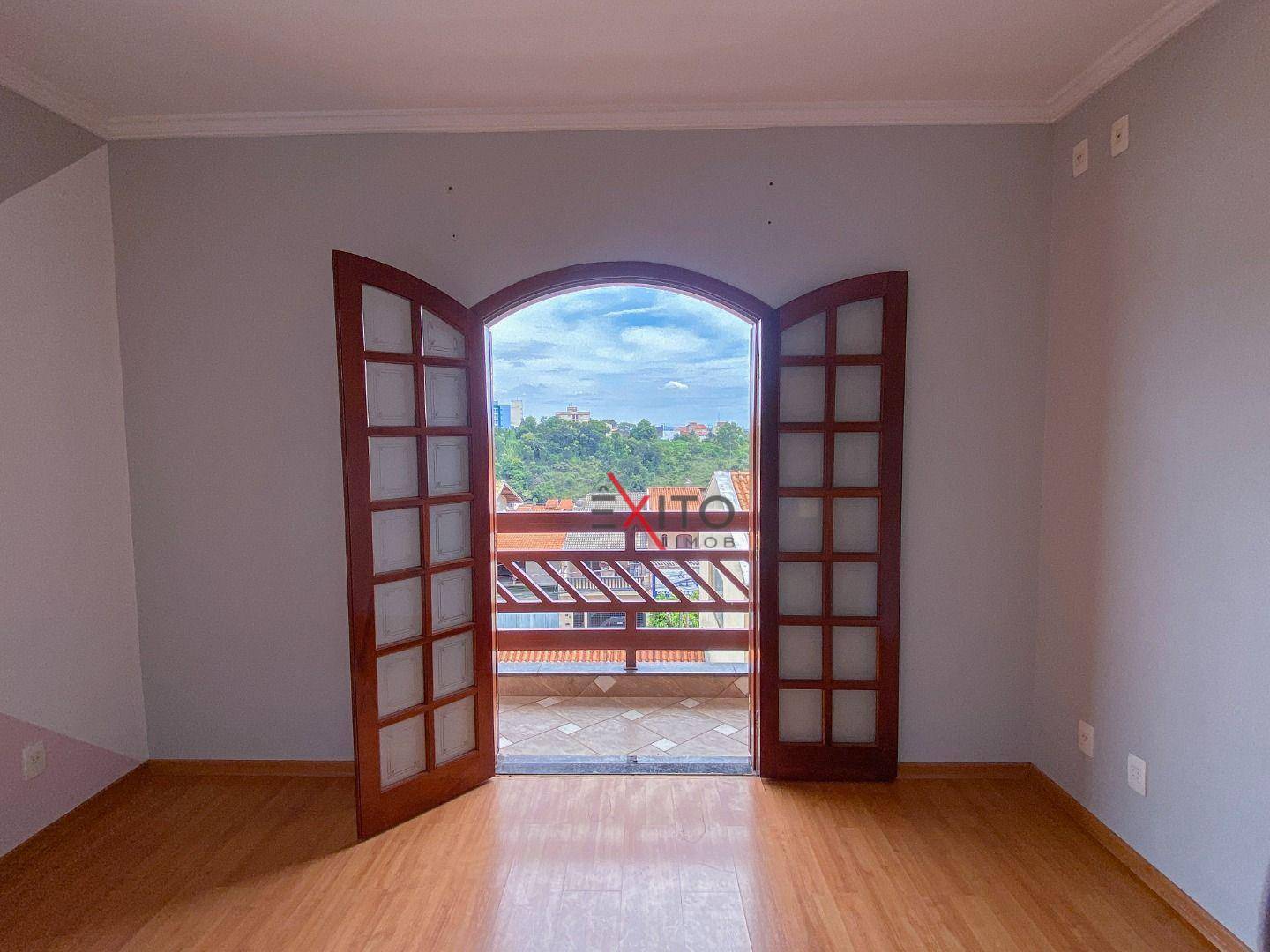 Casa à venda com 3 quartos, 186m² - Foto 20