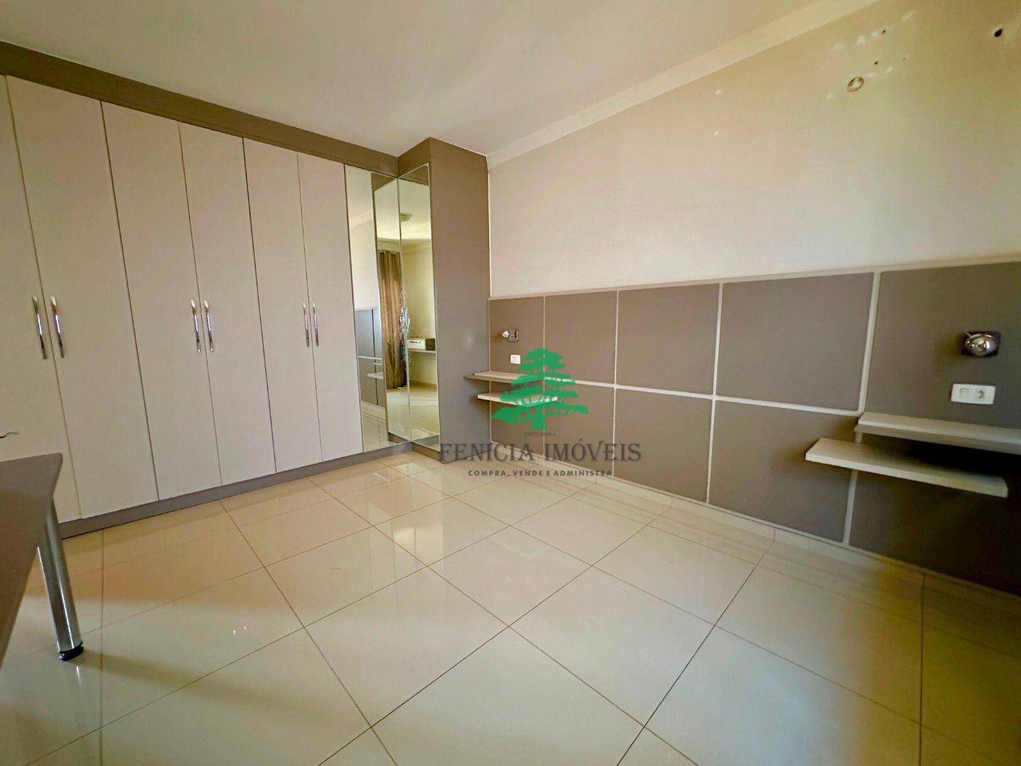 Casa à venda com 3 quartos, 214m² - Foto 19