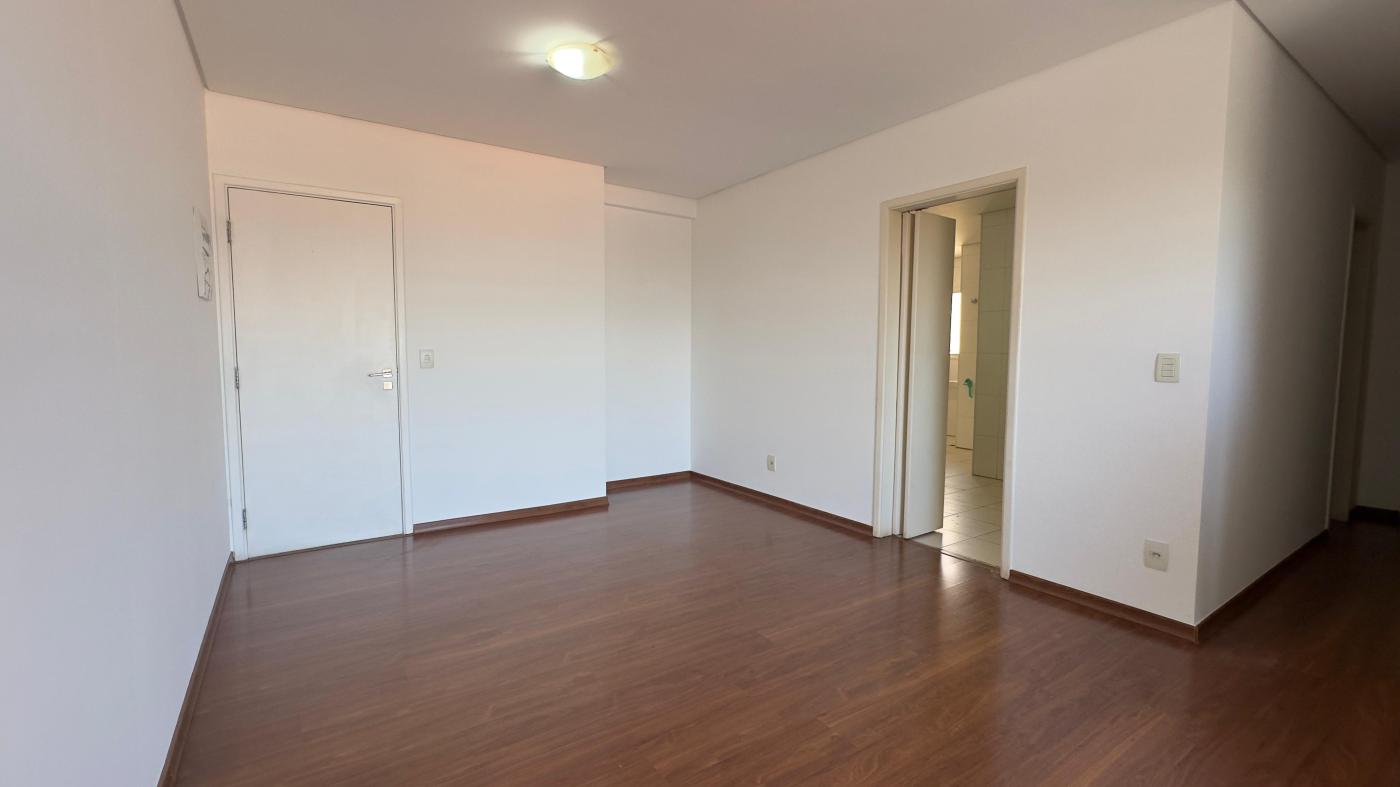 Apartamento à venda com 3 quartos, 85m² - Foto 5