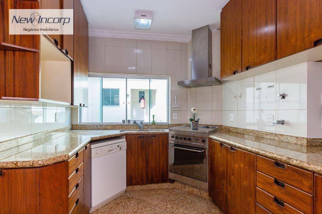 Sobrado à venda com 4 quartos, 220m² - Foto 18