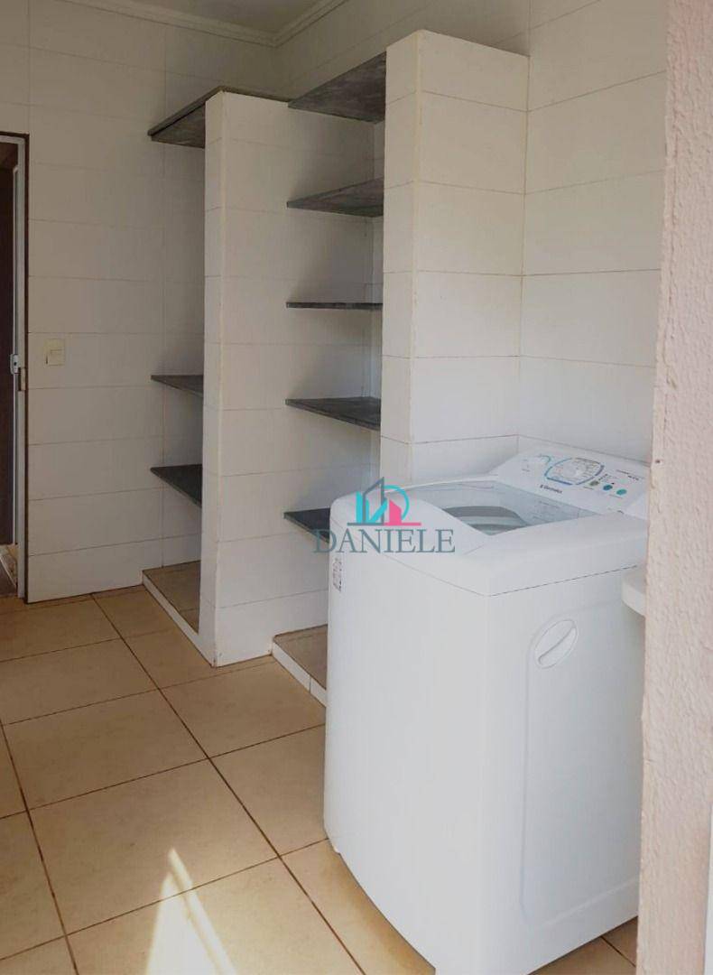 Casa à venda com 3 quartos, 210m² - Foto 26