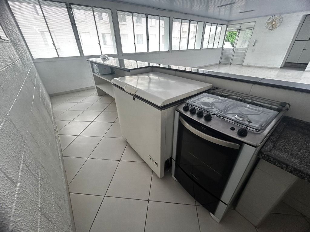 Apartamento à venda com 2 quartos, 48m² - Foto 22