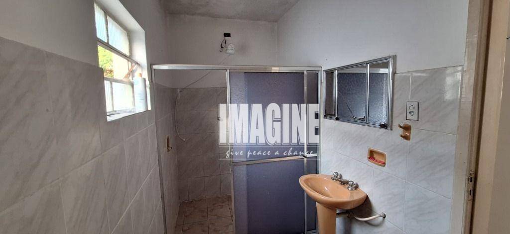 Sobrado à venda com 3 quartos, 200m² - Foto 27