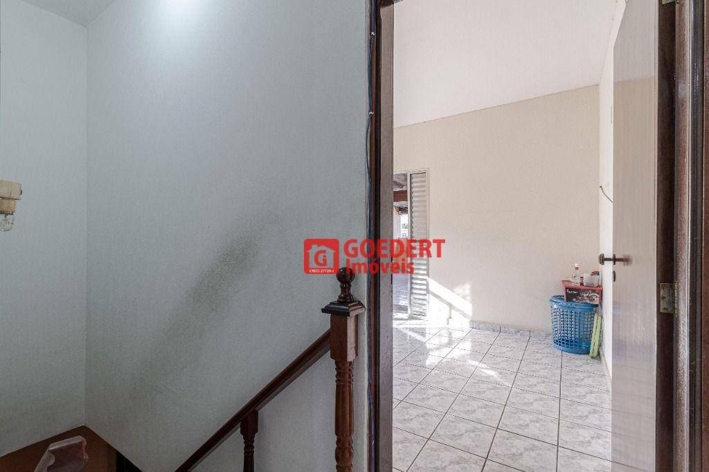 Sobrado à venda com 3 quartos, 248m² - Foto 24