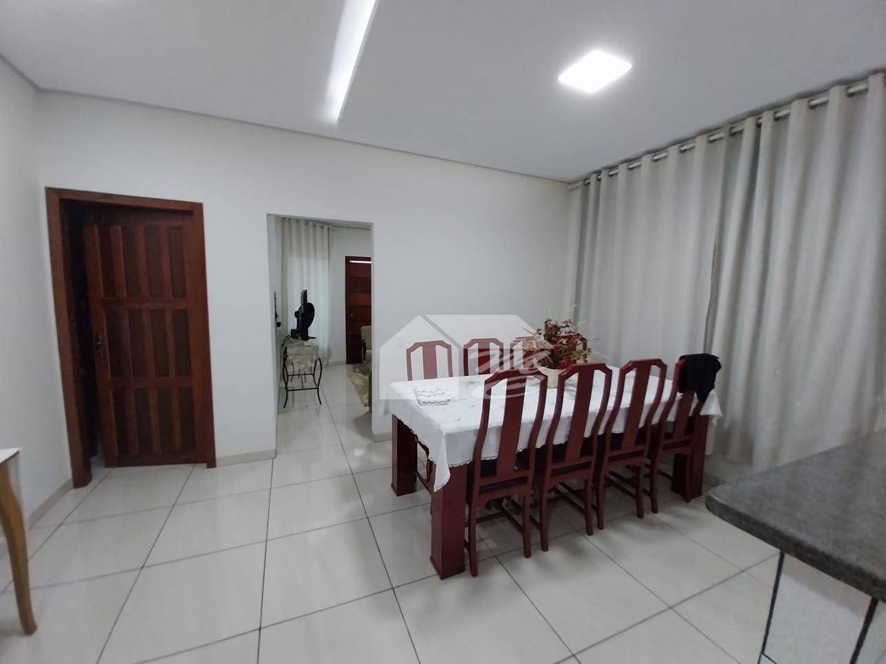 Casa à venda com 3 quartos, 162m² - Foto 9