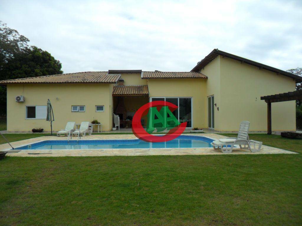 Chácara à venda e aluguel com 4 quartos, 450m² - Foto 1