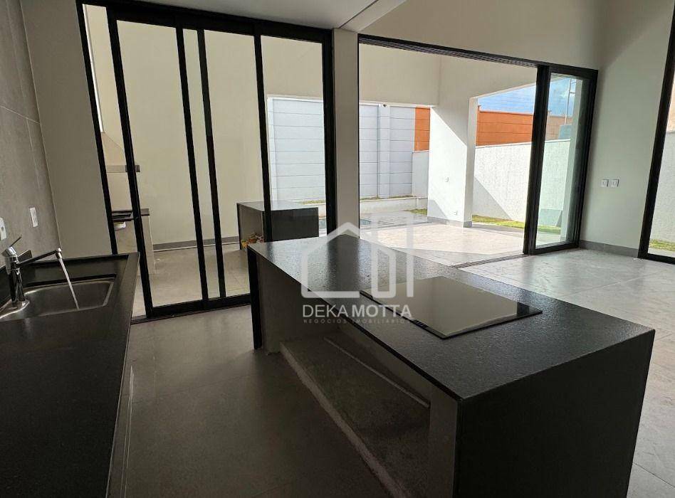 Casa de Condomínio à venda com 4 quartos, 217m² - Foto 9