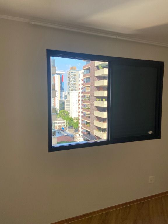 Apartamento para alugar com 5 quartos, 240m² - Foto 9