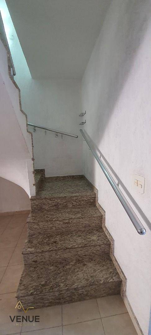 Sobrado à venda com 3 quartos, 197m² - Foto 9