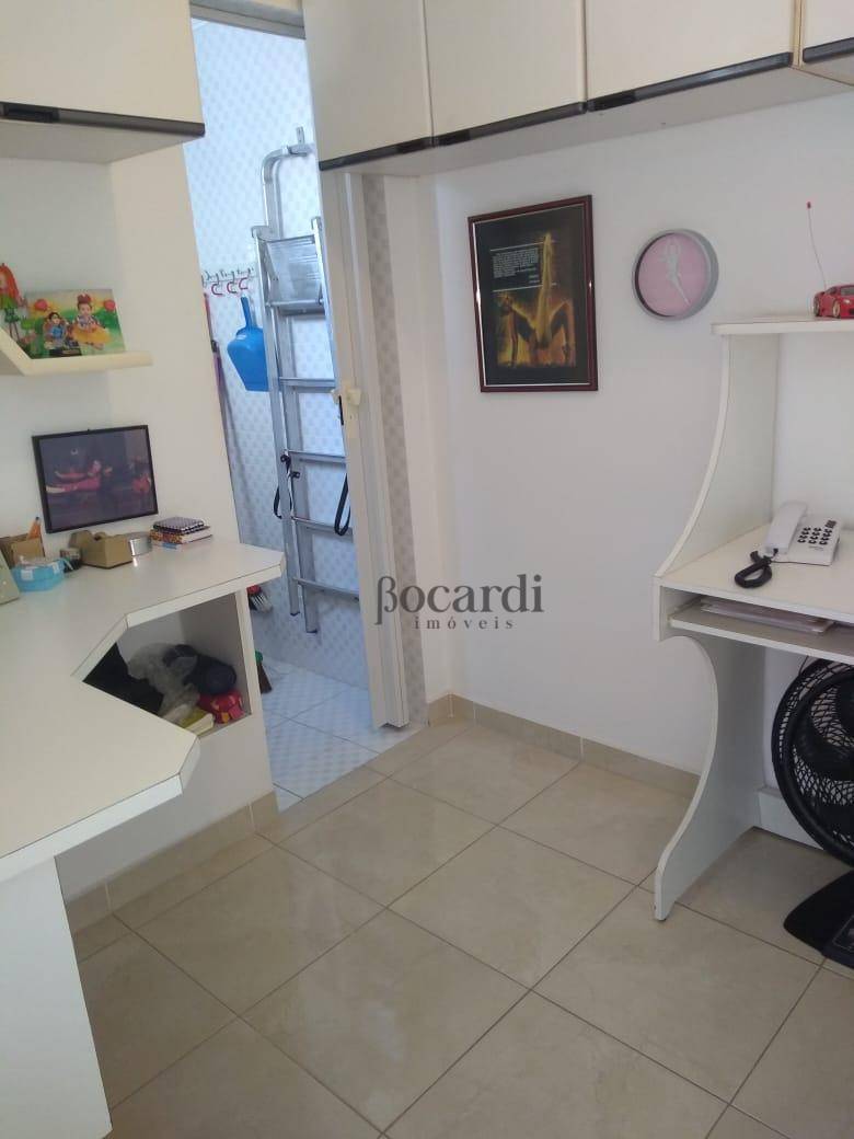 Apartamento à venda com 2 quartos, 83m² - Foto 13