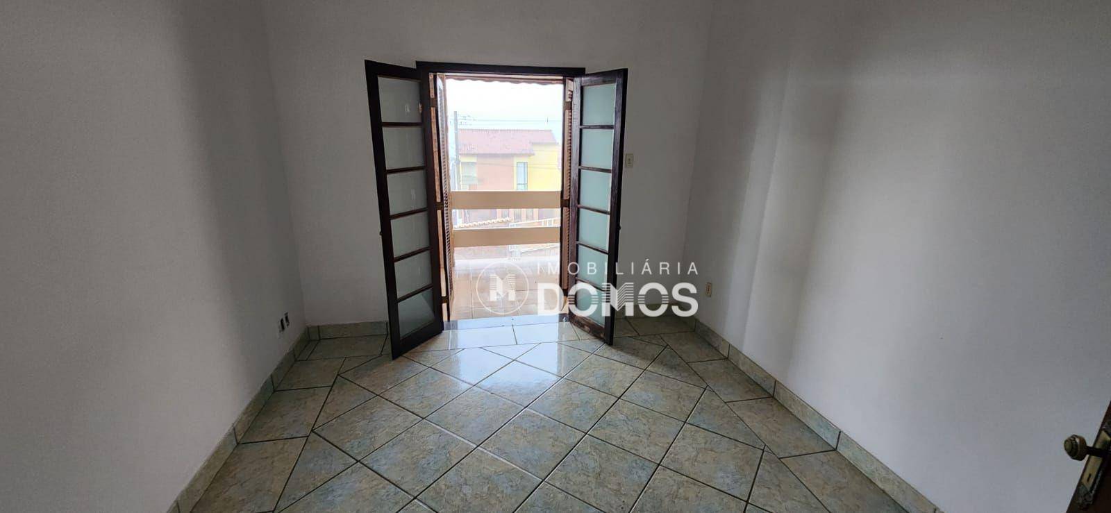 Casa à venda com 3 quartos, 280m² - Foto 10