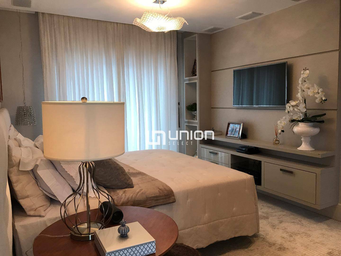 Apartamento à venda com 4 quartos, 237m² - Foto 10