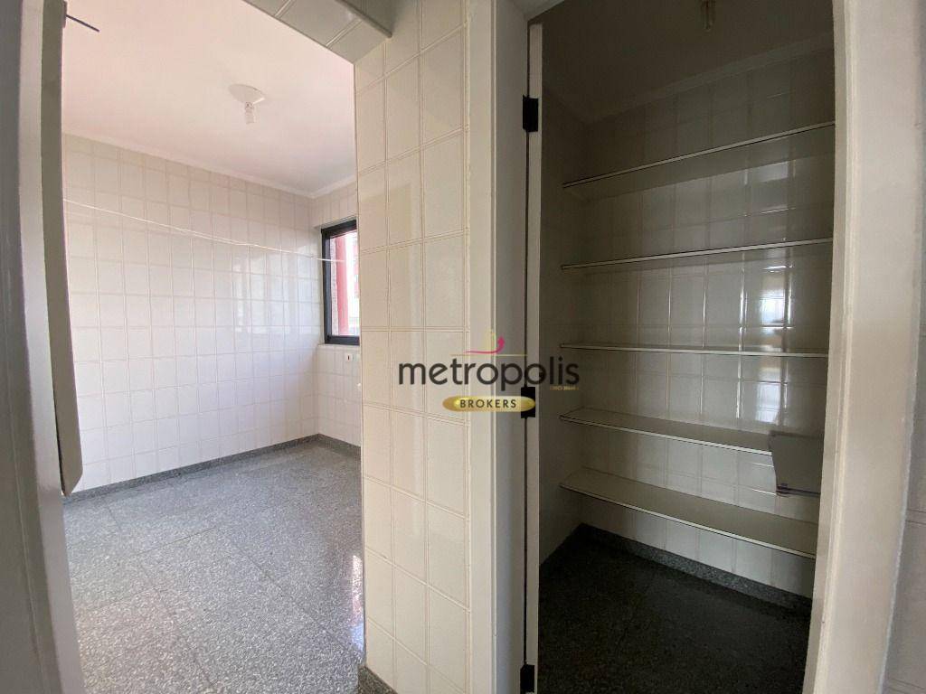 Apartamento à venda com 4 quartos, 200m² - Foto 20