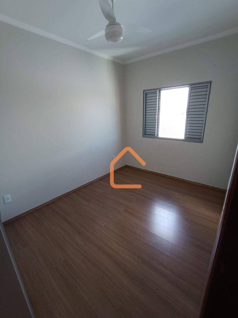 Apartamento para alugar com 3 quartos, 150m² - Foto 11