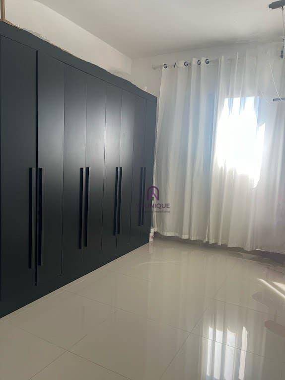 Apartamento à venda com 2 quartos, 73m² - Foto 2